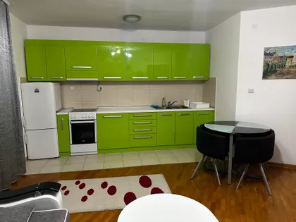 Trg Kosturnica | 4zida.rs