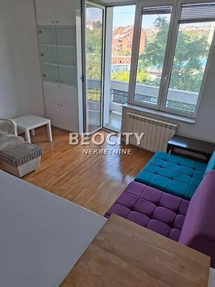 Petra Lubarde | 4zida.rs