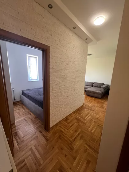 Miljana Miljanića | 4zida.rs