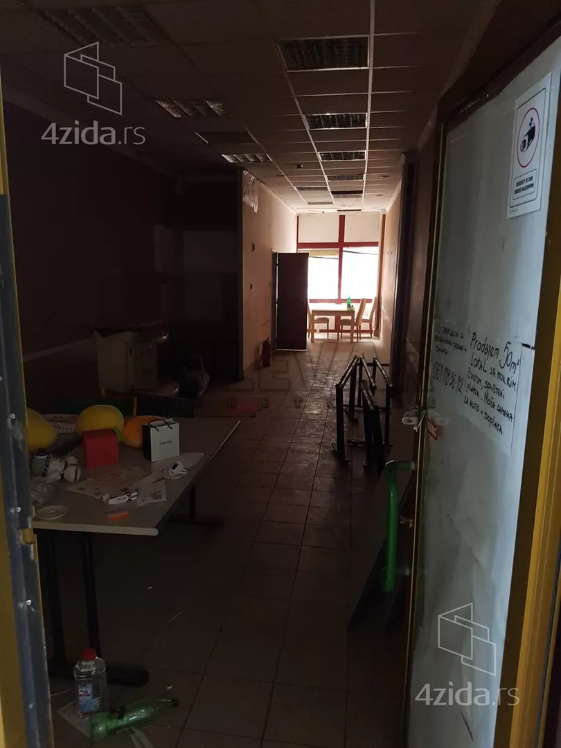 Lokal | 4zida