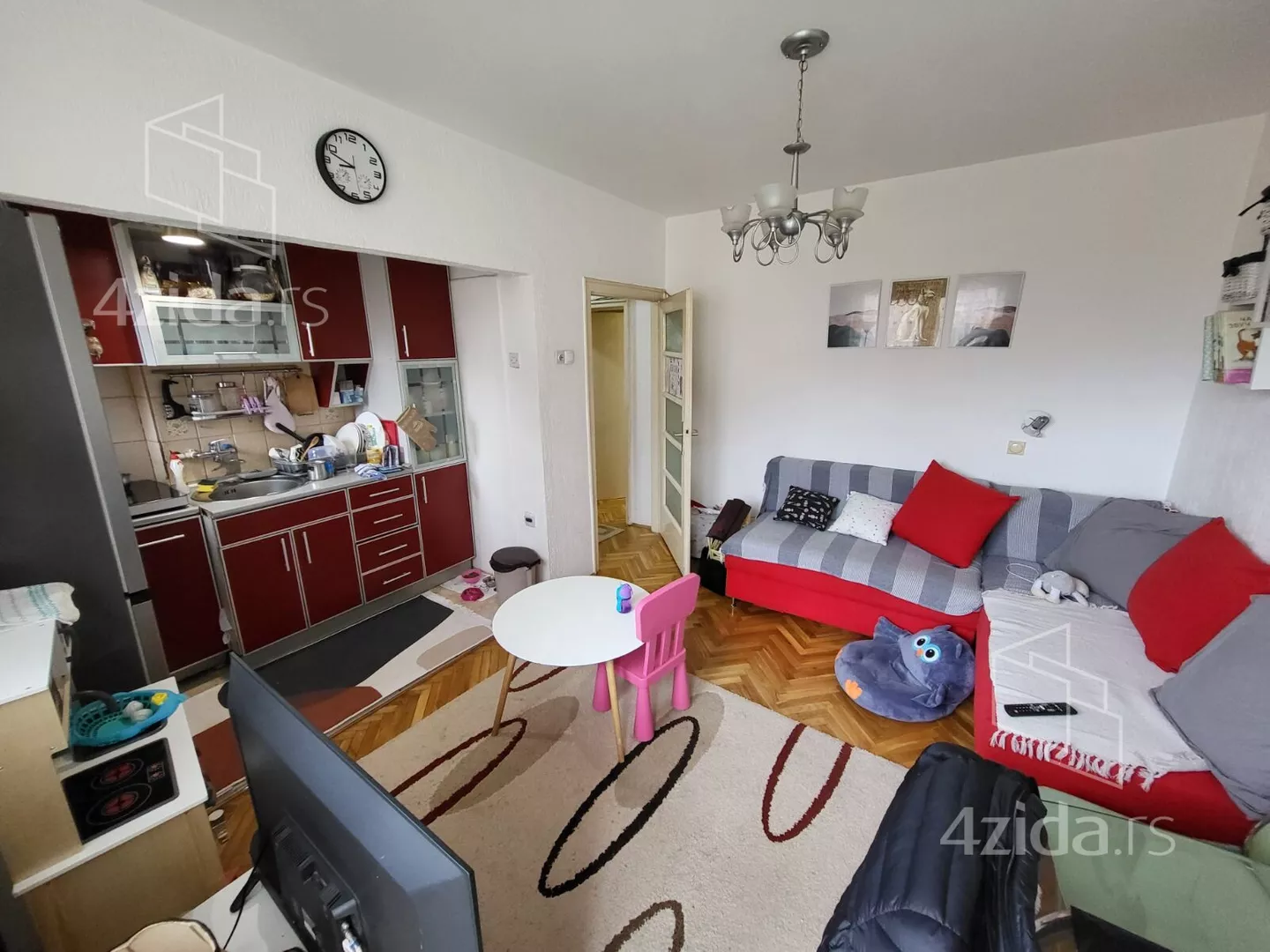 Jednoiposoban stan | 4zida