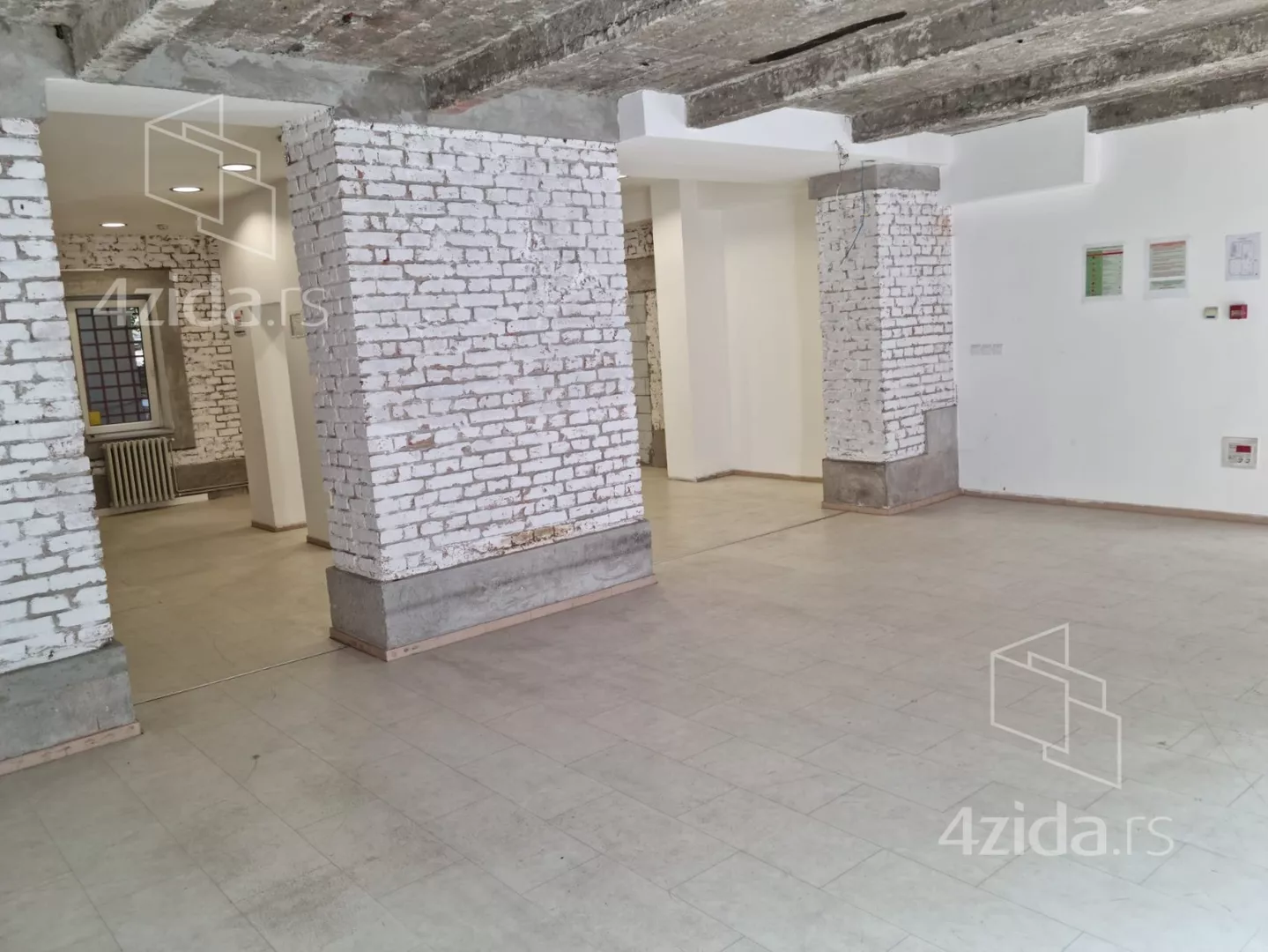 Poslovni prostor | 4zida