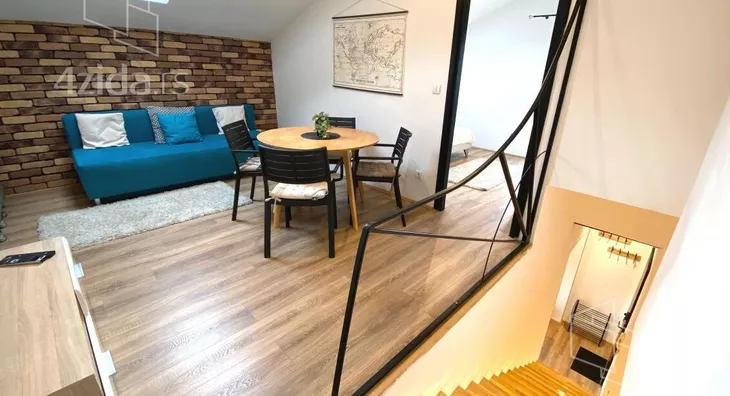 Petosoban stan | 4zida