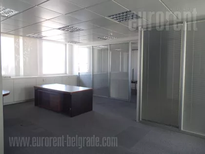 TRG REPUBLIKE | 4zida.rs