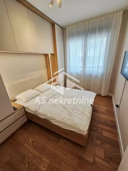 Lekino Brdo | 4zida.rs
