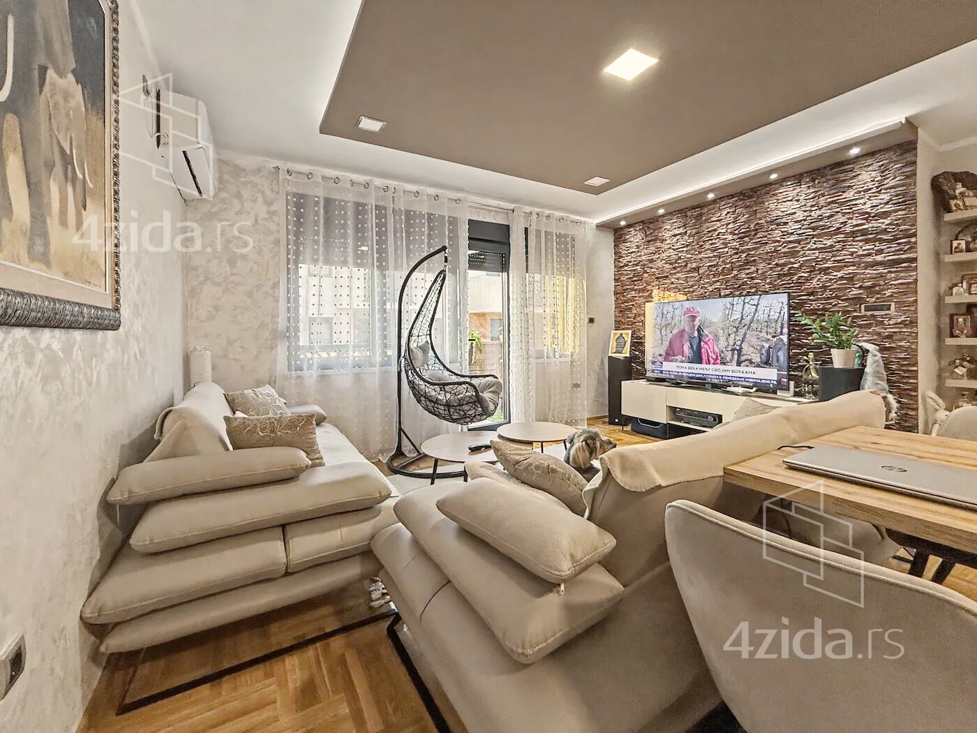 Dvoiposoban stan | 4zida