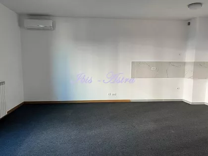 Tadije Sondermajera | 4zida.rs