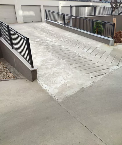 Lajoša Joa 48 | 4zida.rs