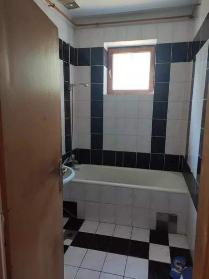 Mali Radanovac | 4zida.rs