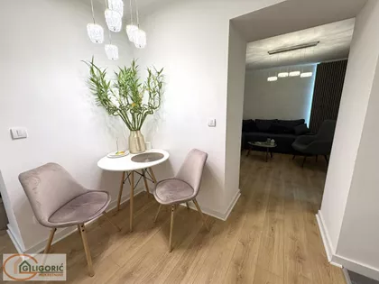 Gvozdićeva | 4zida.rs