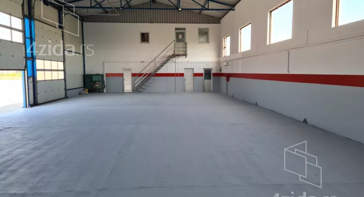 Poslovna zgrada | 4zida