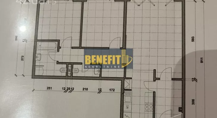 Trosoban stan | 4zida
