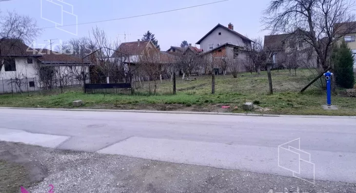 Plac | 4zida