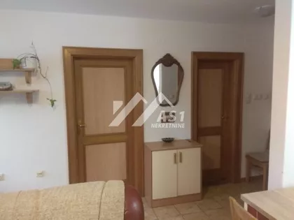 Petra Drapšina | 4zida.rs