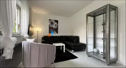 Lekino Brdo | 4zida.rs