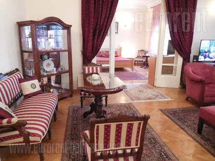 TRG REPUBLIKE | 4zida.rs