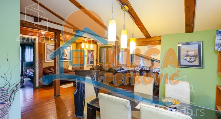 Troiposoban stan | 4zida