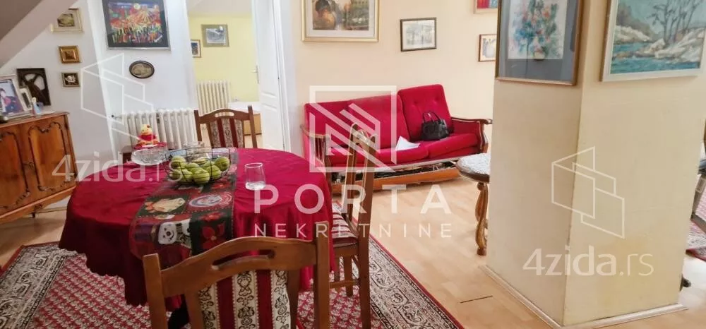 Petosoban stan | 4zida