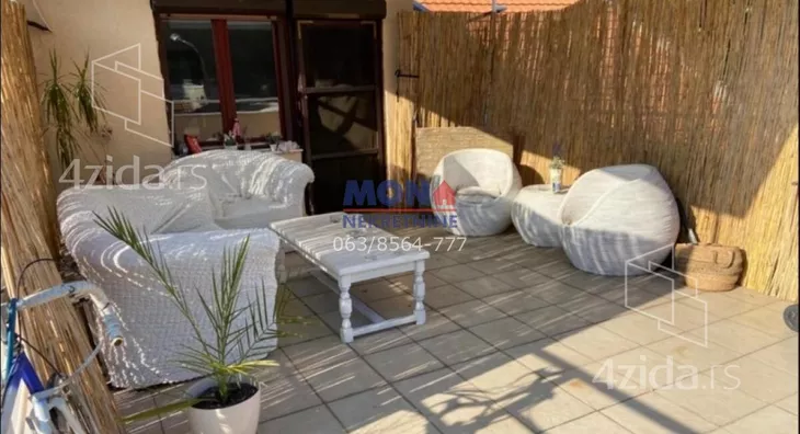 Šestosoban stan | 4zida