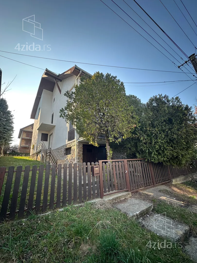 3-etažna kuća | 4zida