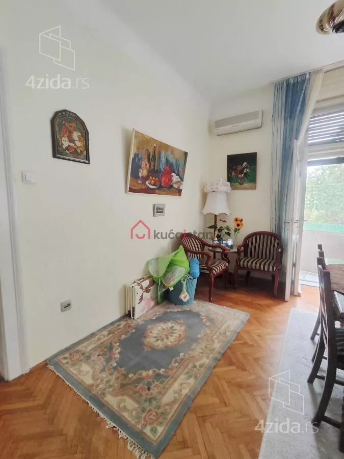 Šestosoban stan | 4zida