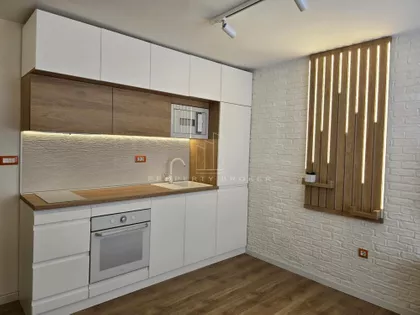 Maršala Birjuzova | 4zida.rs