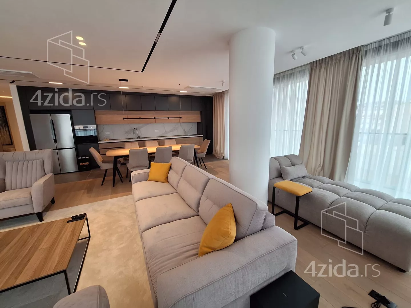 Četvorosoban stan | 4zida