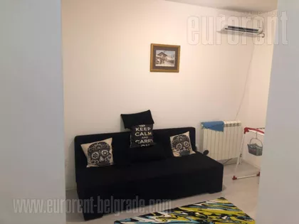 CRVENI KRST | 4zida.rs