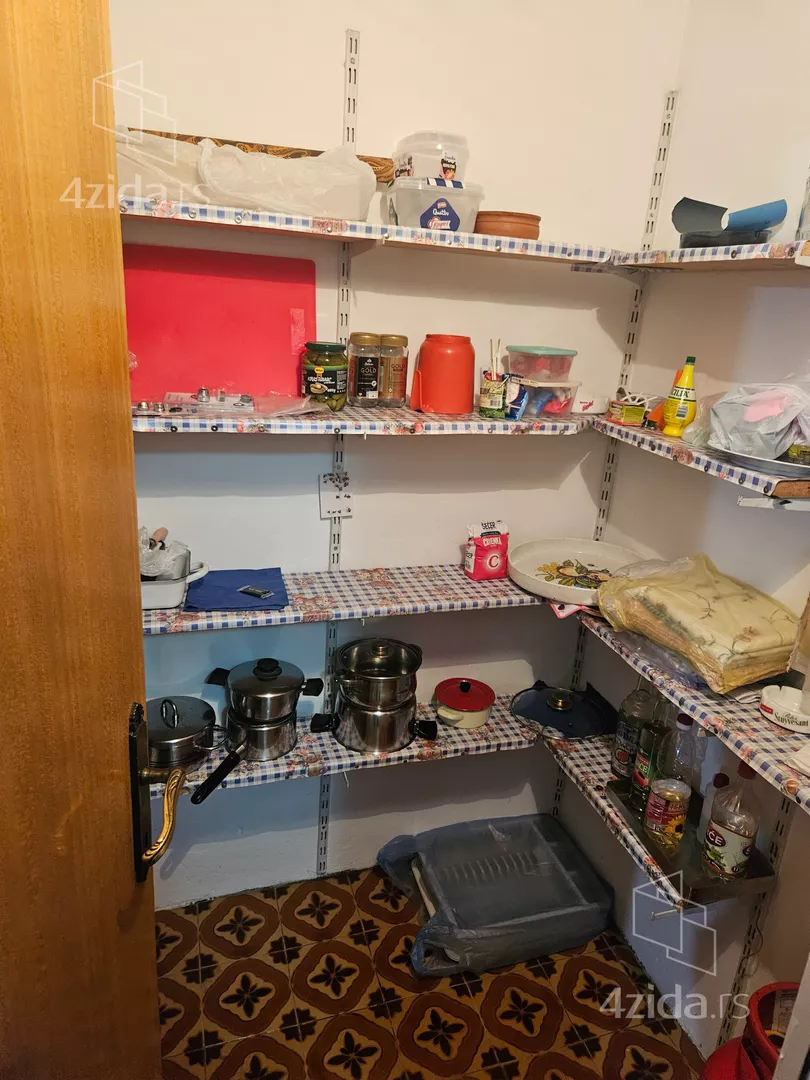 4-etažna kuća | 4zida