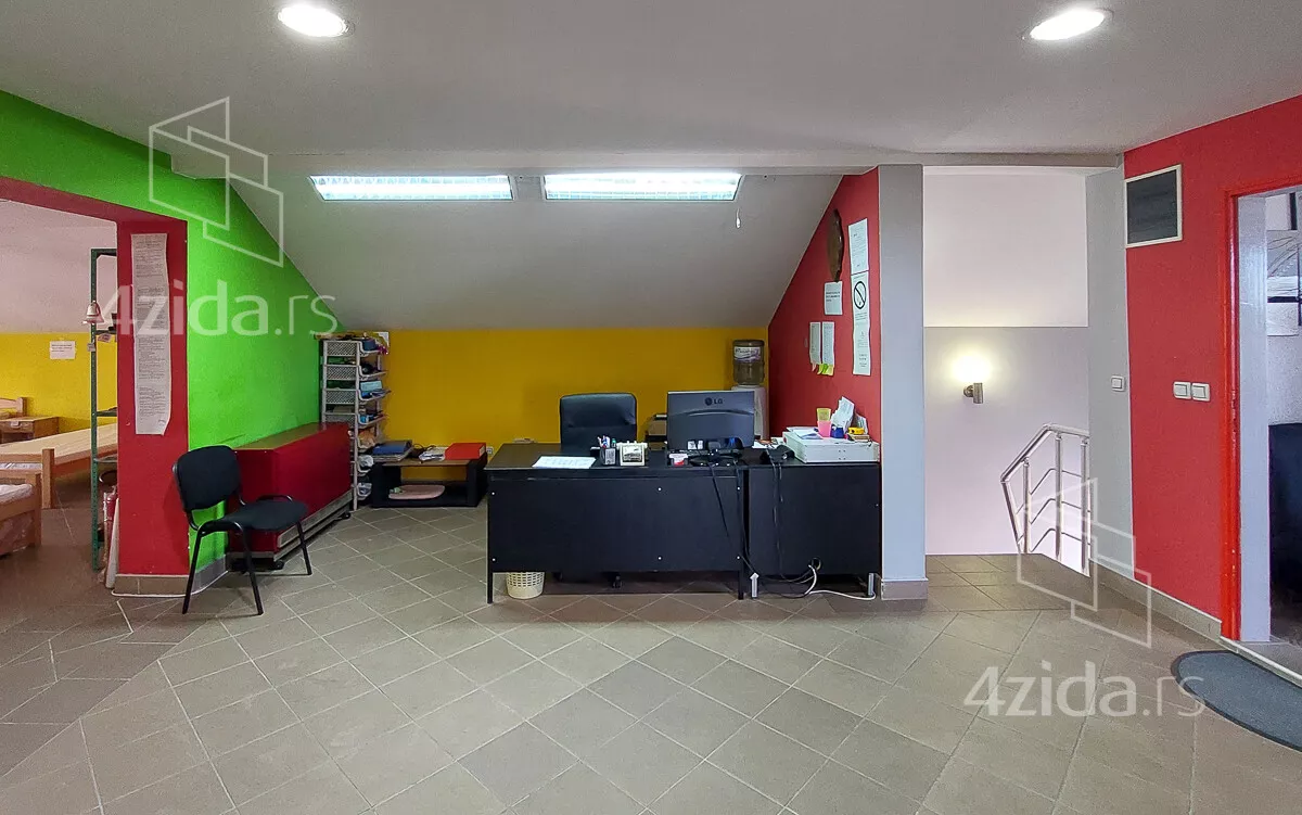 Poslovni prostor | 4zida