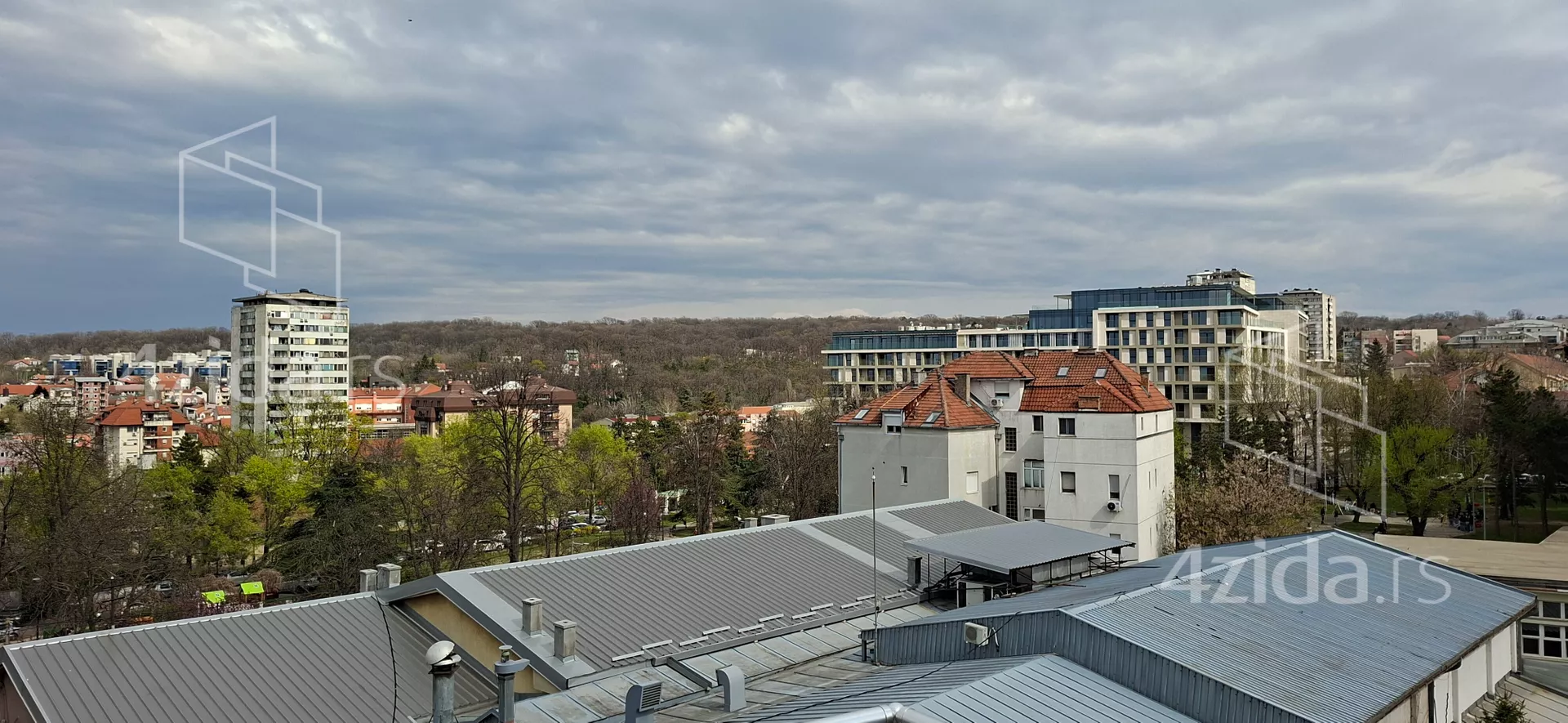 Četvorosoban stan | 4zida