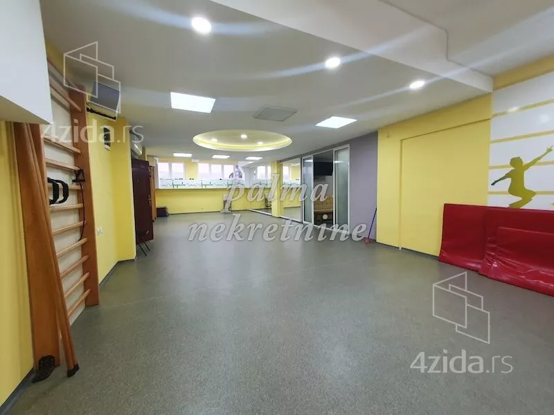 Lokal | 4zida