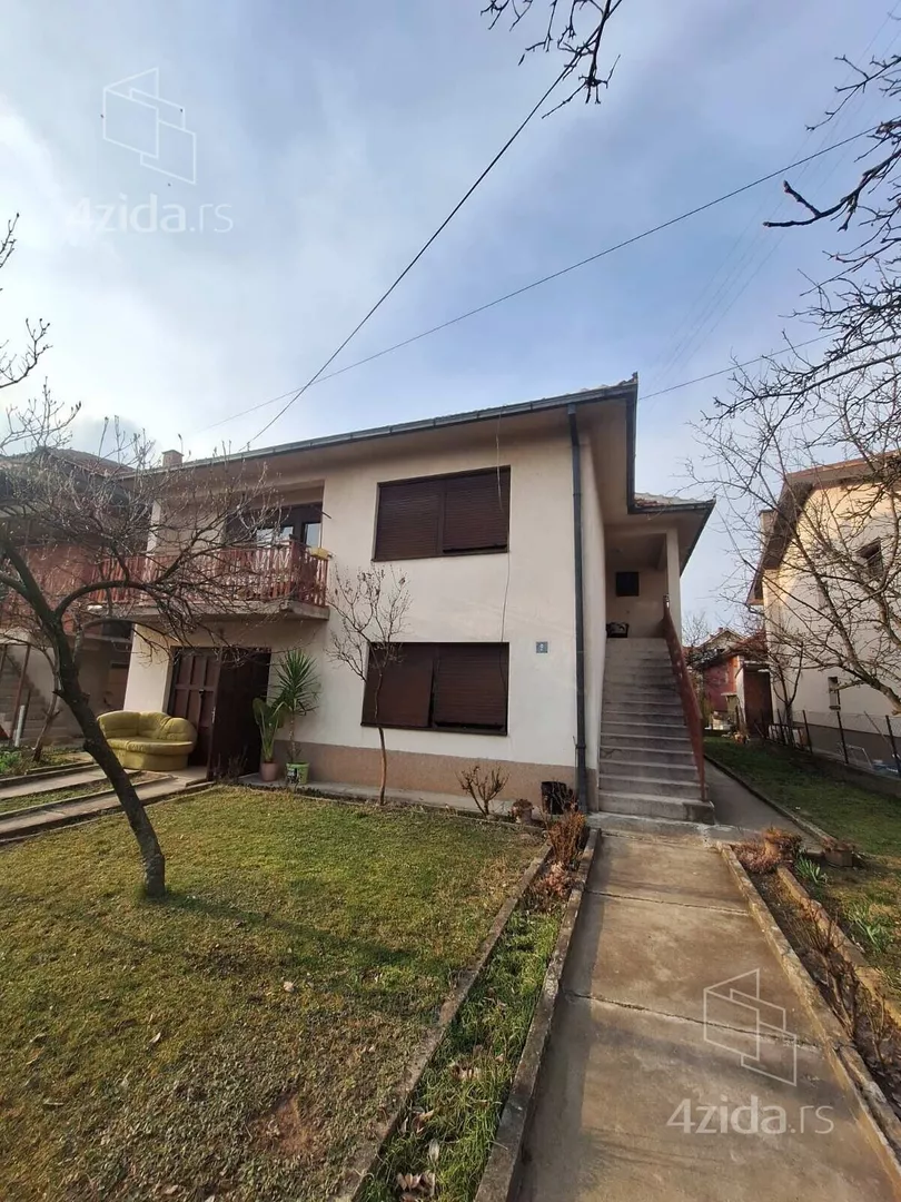 2-etažna kuća | 4zida