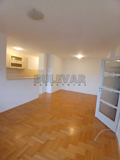 Romanijska | 4zida.rs