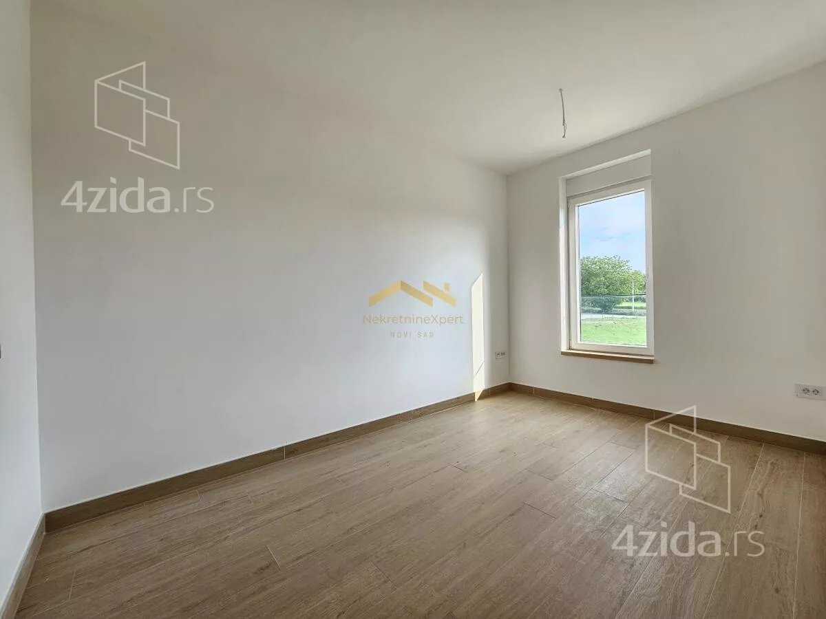 Šestosoban stan | 4zida