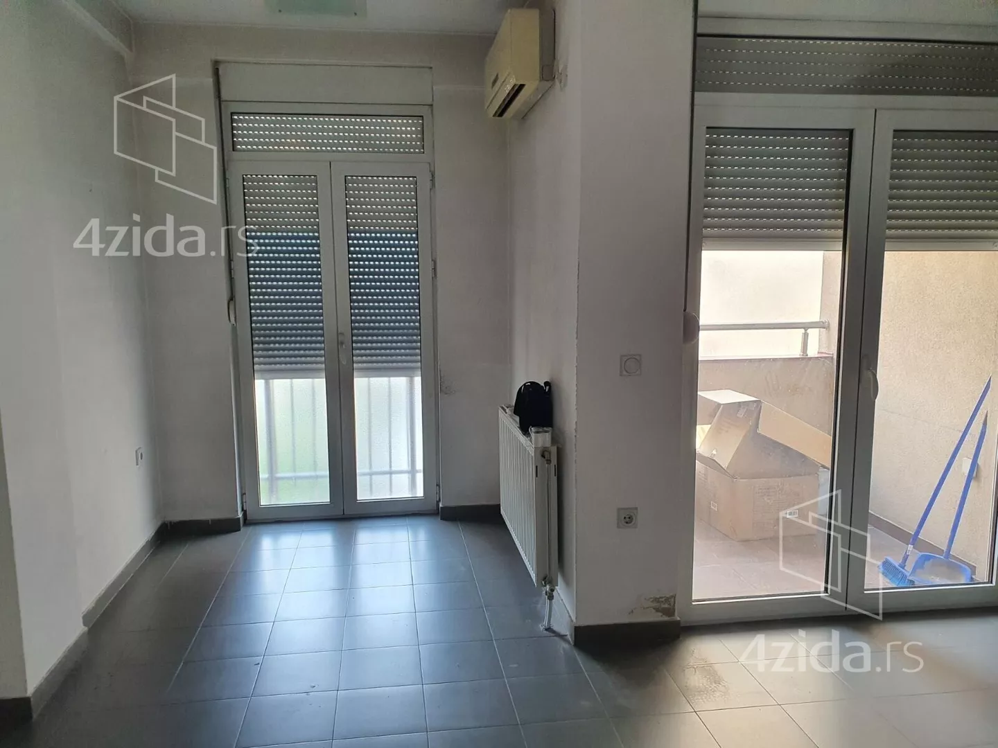 Garsonjera | 4zida