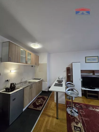 Cara Dušana | 4zida.rs