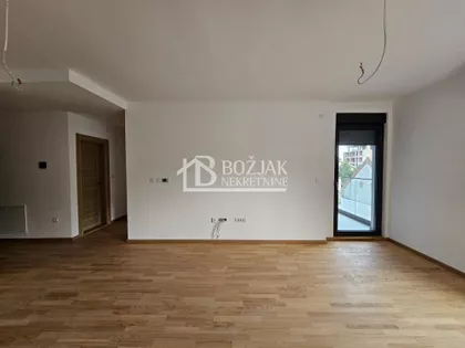 Lesnina | 4zida.rs
