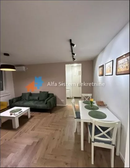 Slavujev Venac | 4zida.rs