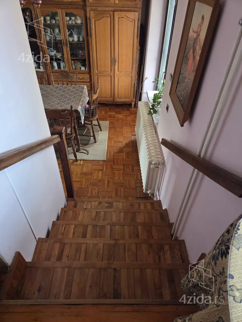 3-etažna kuća | 4zida