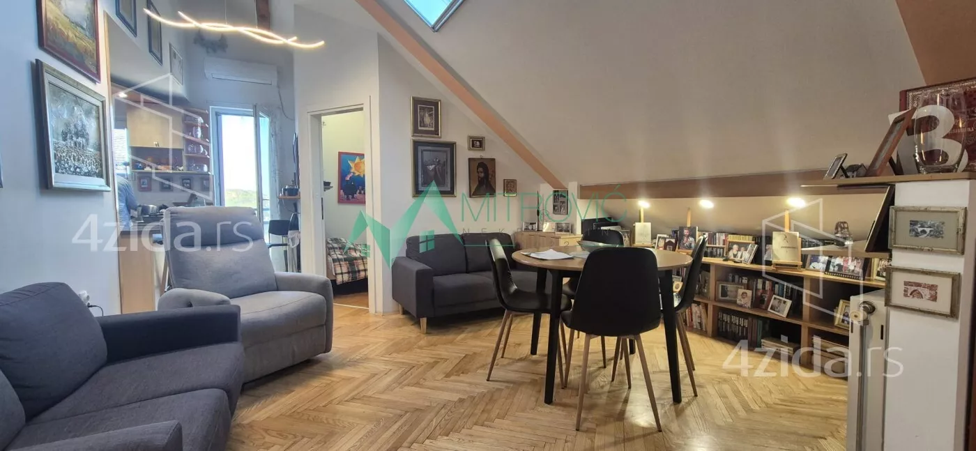 Troiposoban stan | 4zida