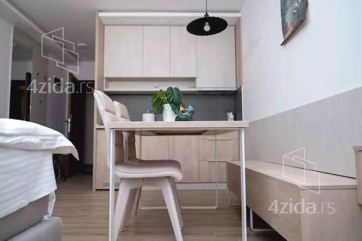 Garsonjera | 4zida