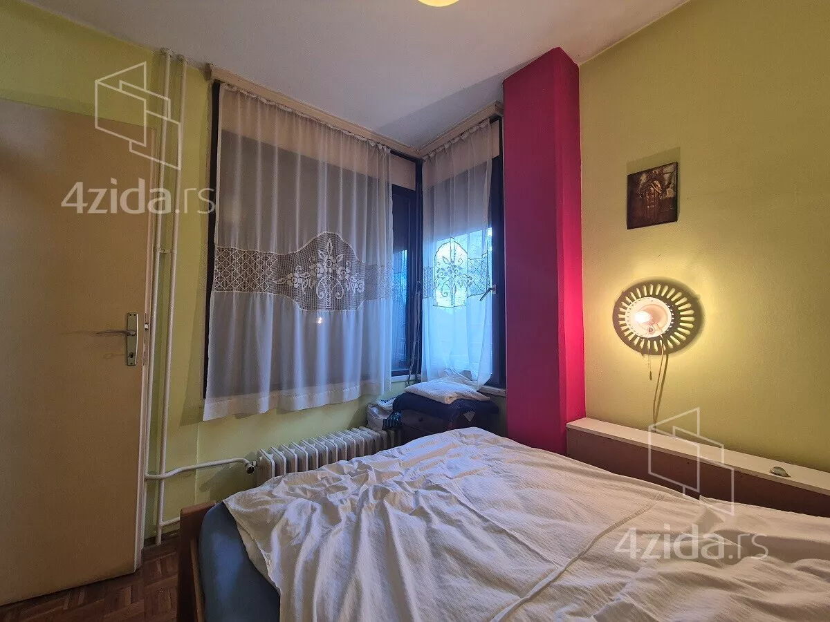 Četvoroiposoban stan | 4zida