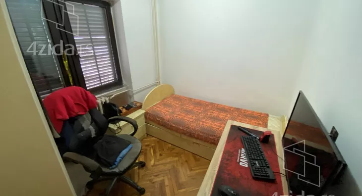 Šestosoban stan | 4zida