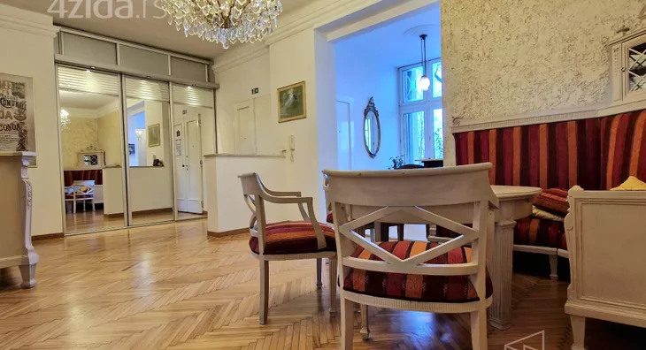 Petosoban stan | 4zida