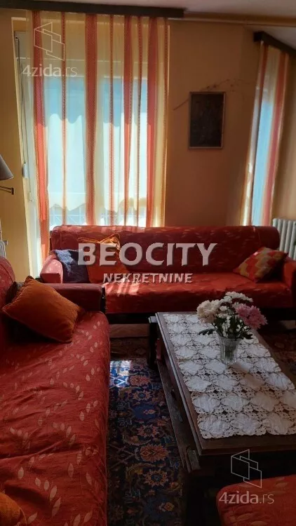 Četvoroiposoban stan | 4zida