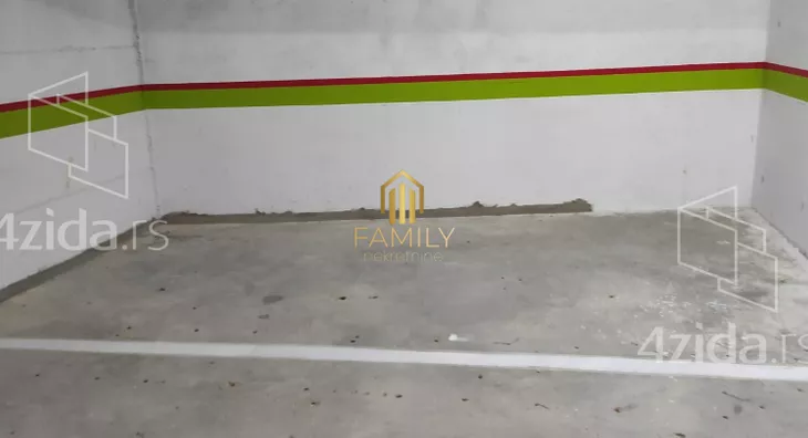 Parking | 4zida
