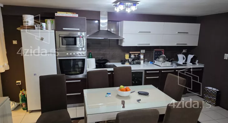 3-etažna kuća | 4zida