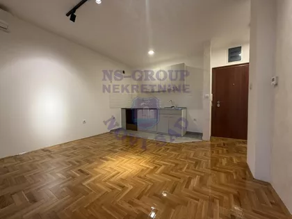Bulevar Patrijarha Pavla (Somborski Bulevar) | 4zida.rs