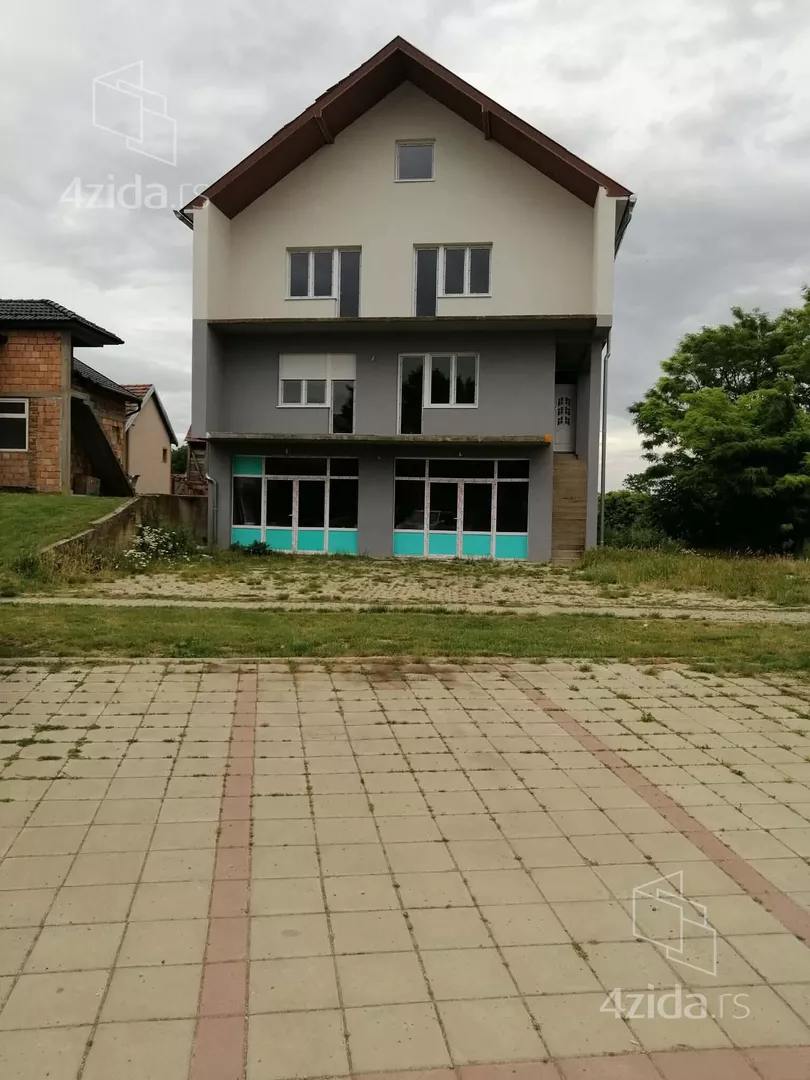 3-etažna kuća | 4zida